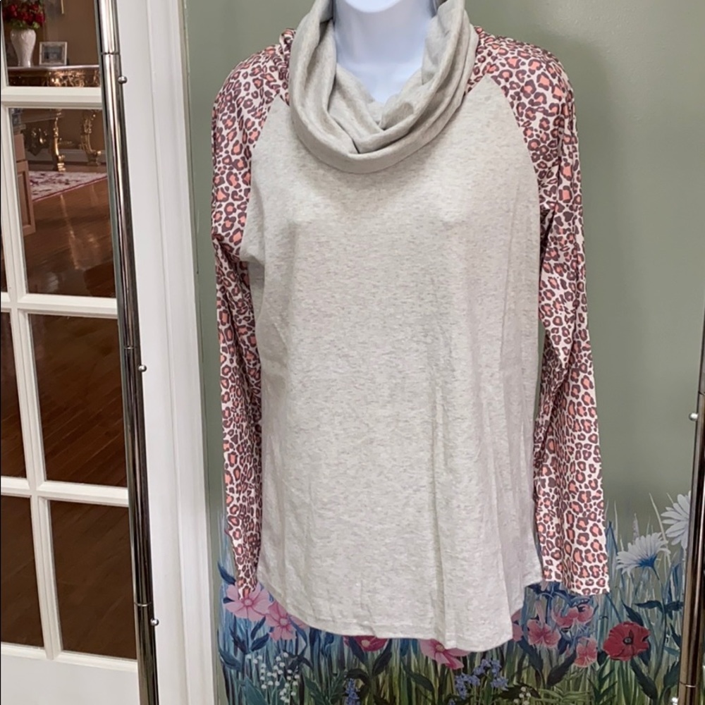 Women’s tunic top